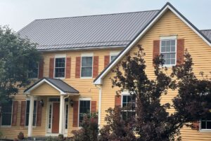 metal-roofing-and-traditional-roofing-materials metal roofing installed in Hudson Oaks TX